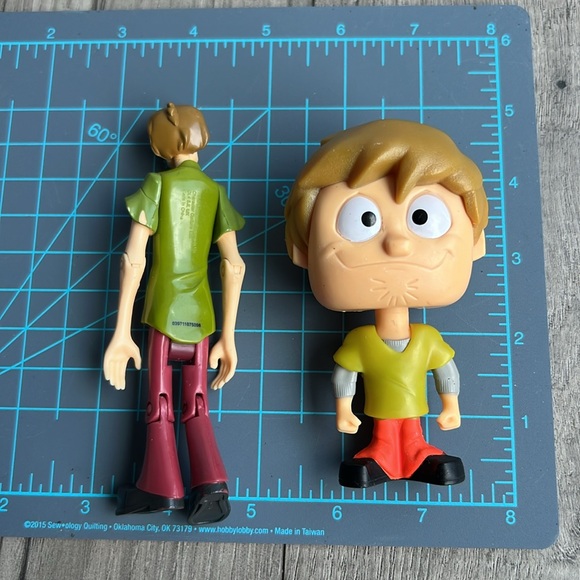 Scooby, Doobie Doo, cartoon figures, Daphne Wilma Freddy shaggy - Picture 6 of 7